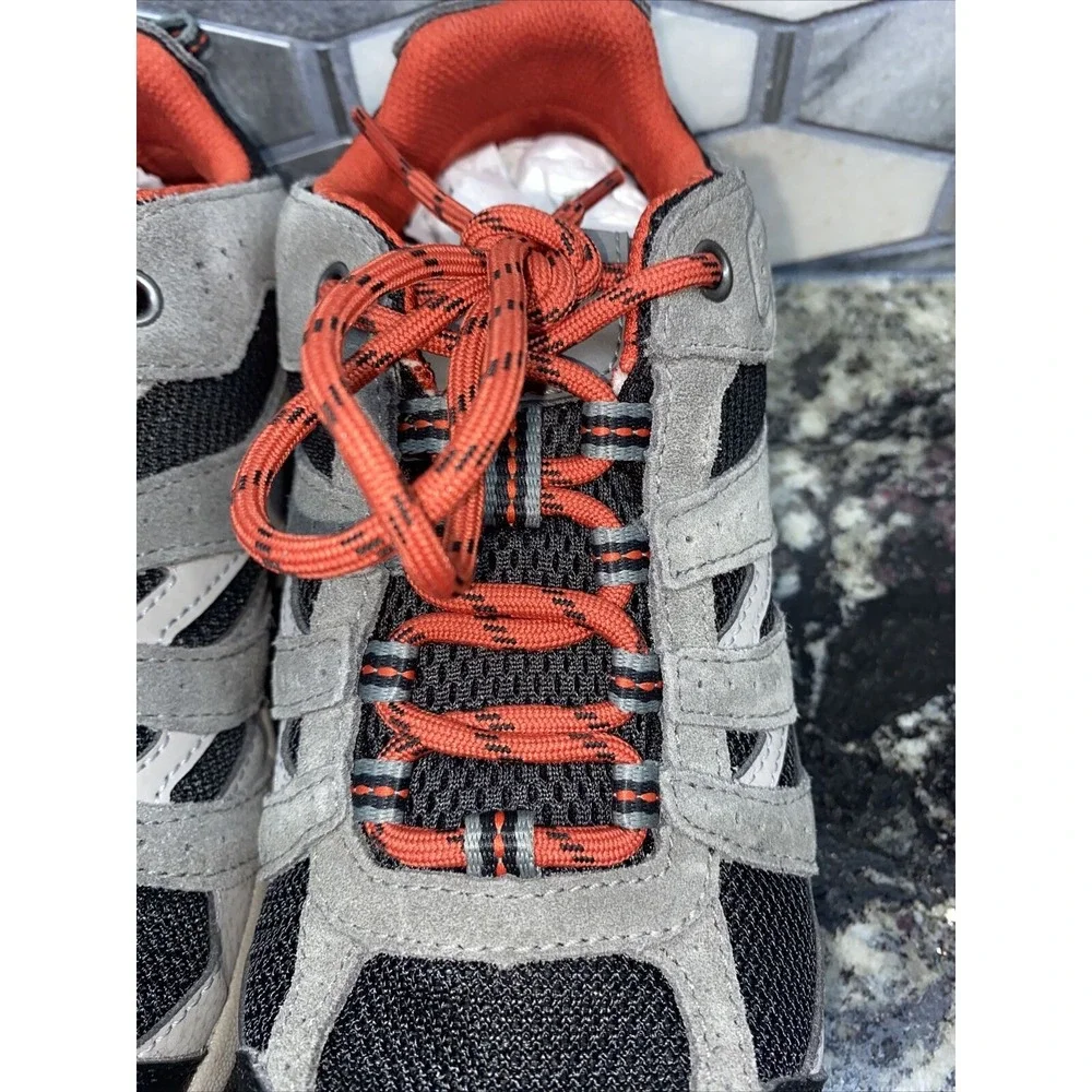 Columbia Youth‎ Redmond Waterproof Hiking Shoe, Black/Flame, sz 5